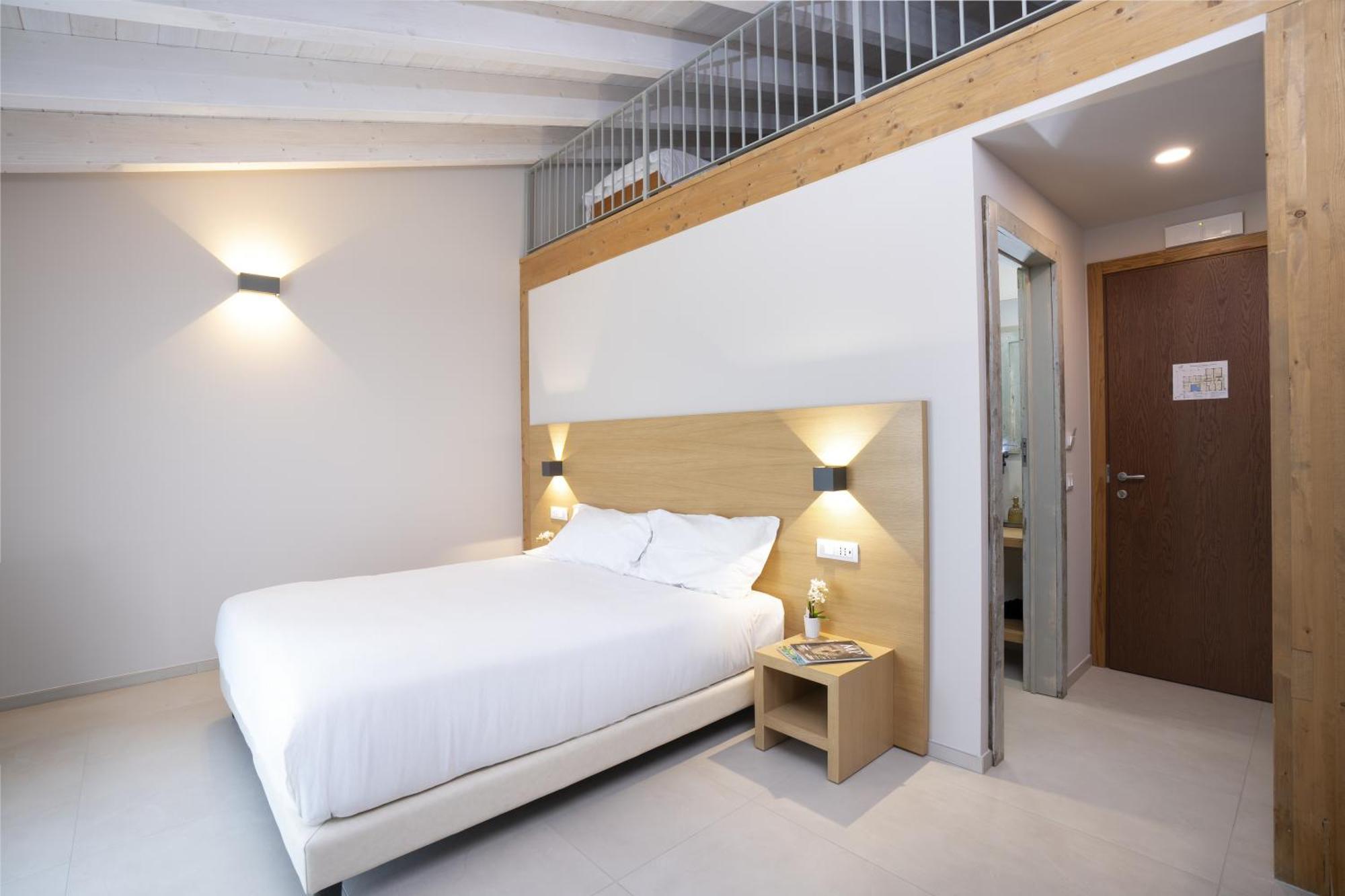 Ros'E Mari Green Home Hotel โอริสตาโน ภายนอก รูปภาพ